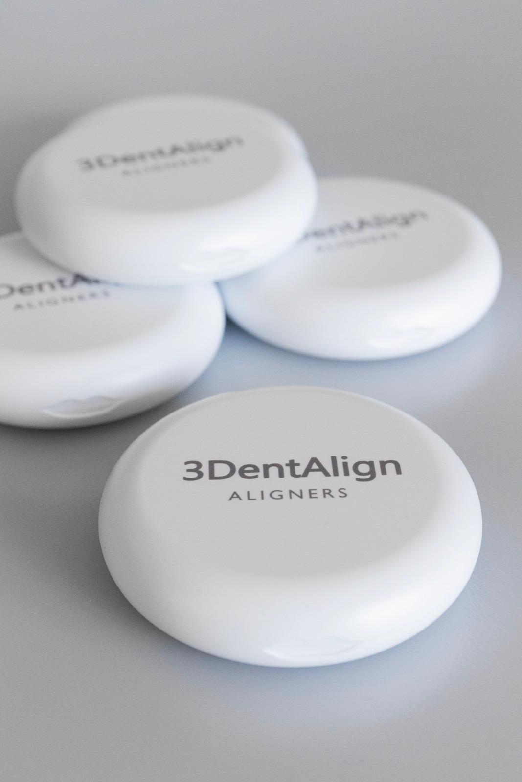 Cutii de păstrare pentru alignere dentare 3DentAlign